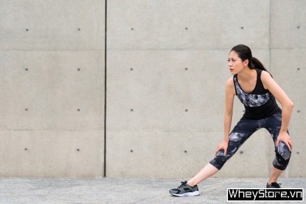 10 bài tập khởi động trước khi tập Gym đánh thức mọi Tải app F8BET - Ảnh 11